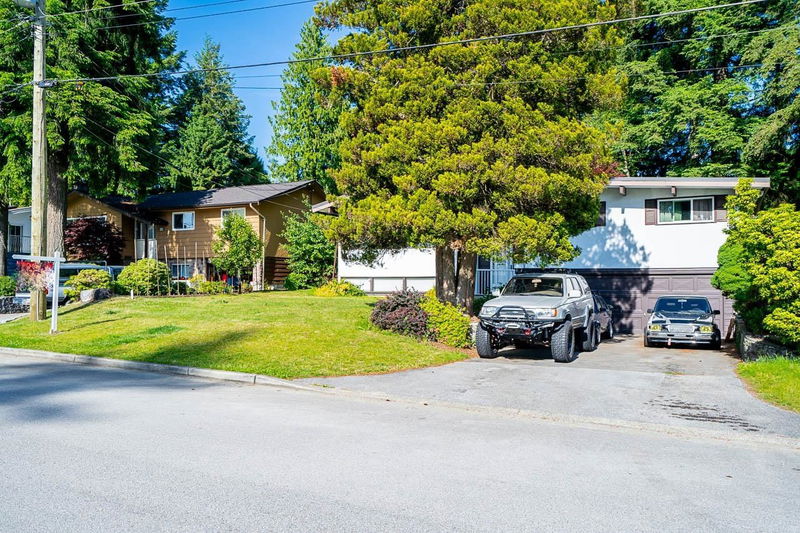 605 Midvale Street, Coquitlam, British Columbia (MLS R2952163)