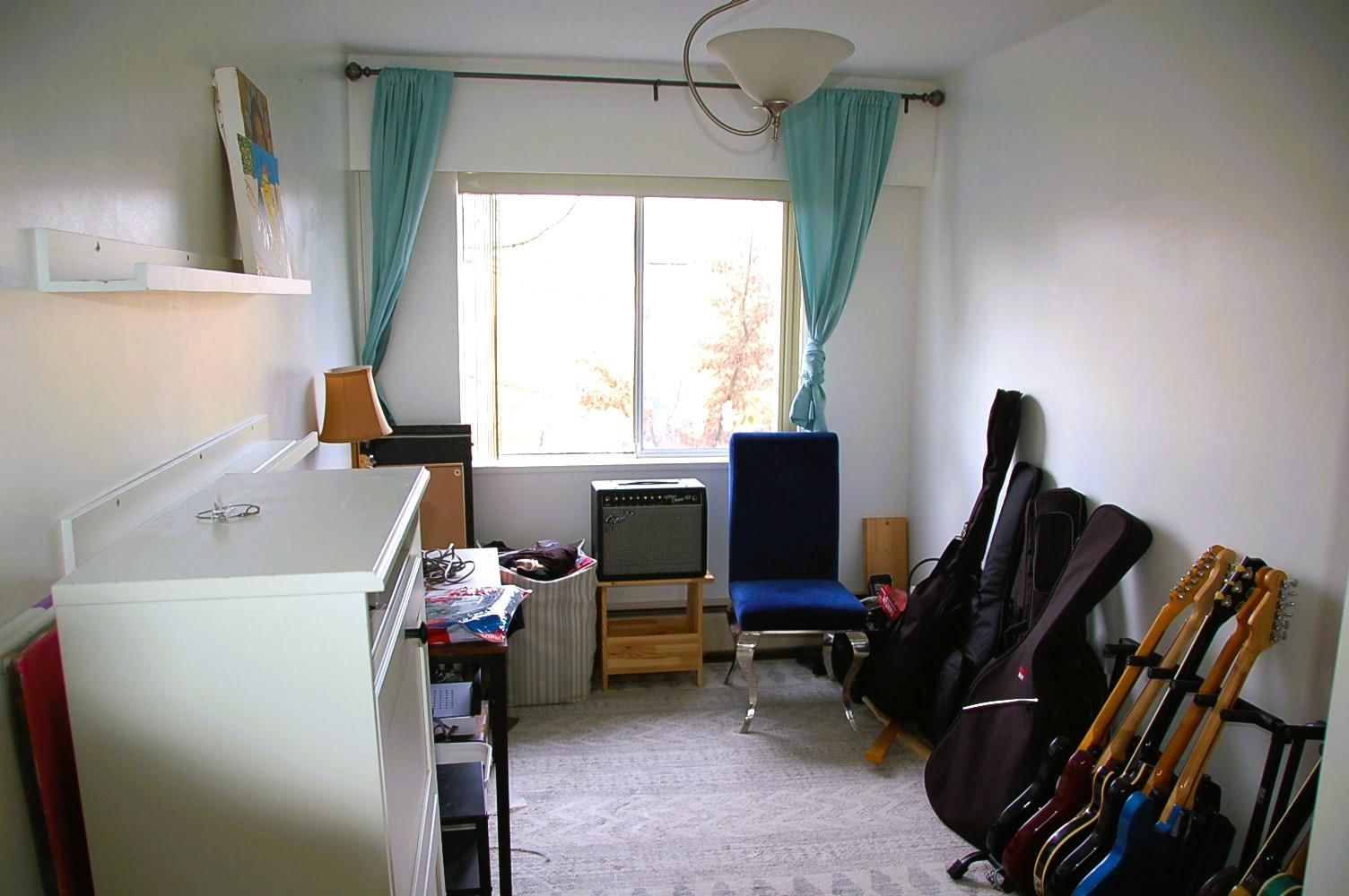 Listing Image 17