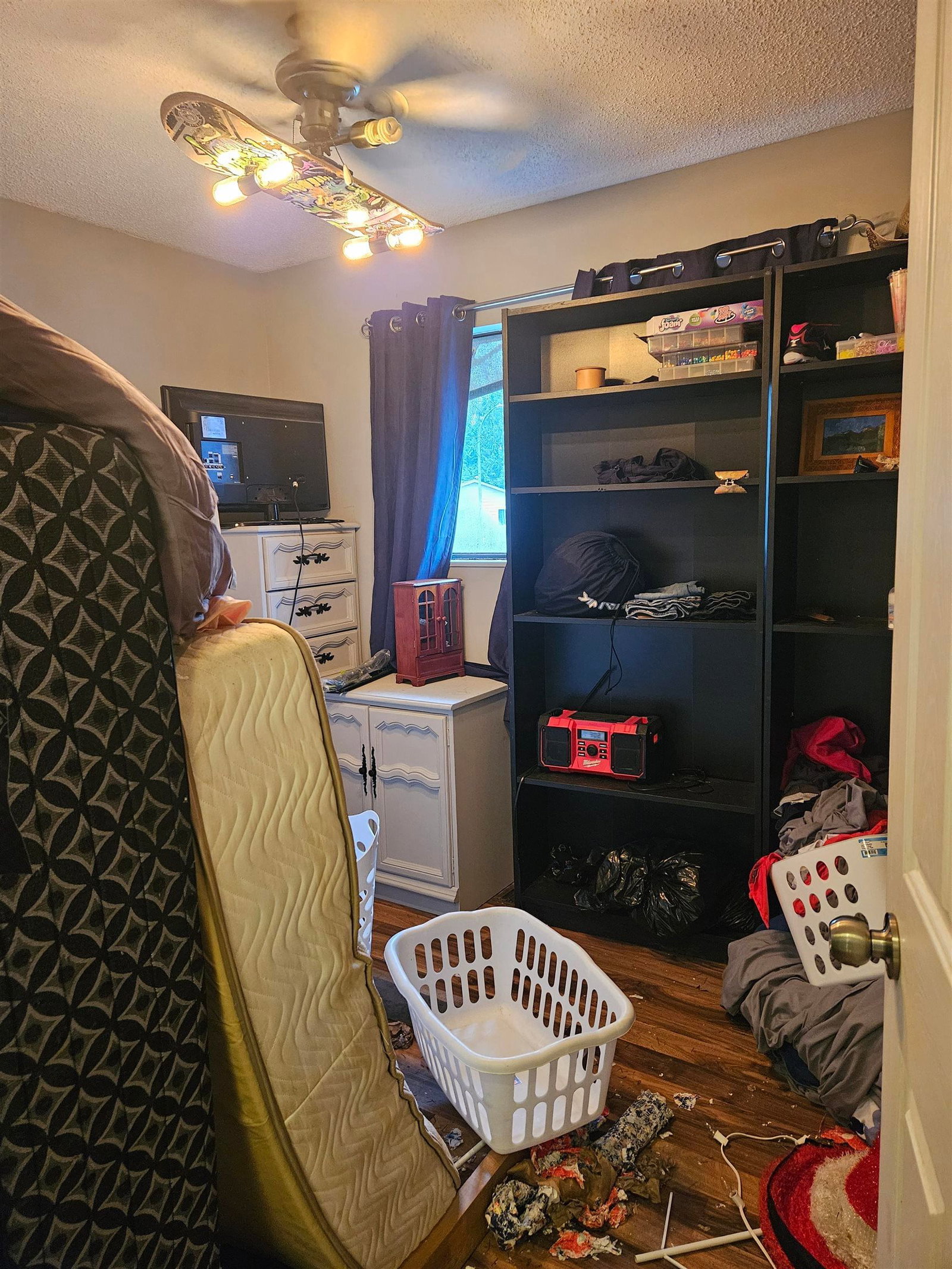 Listing Image 17