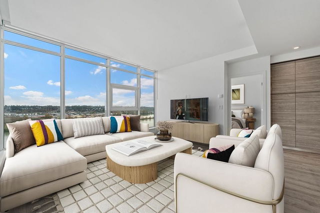 1207 - 680 Quayside Drive