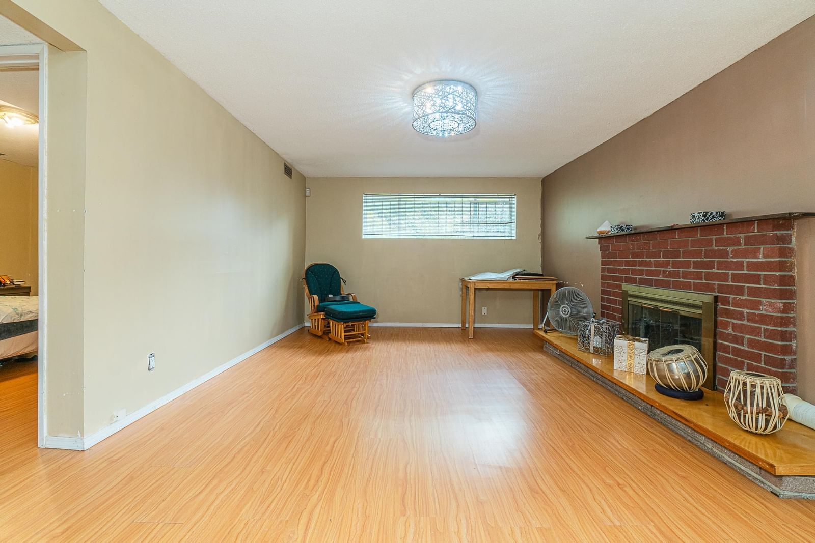 Listing Image 20