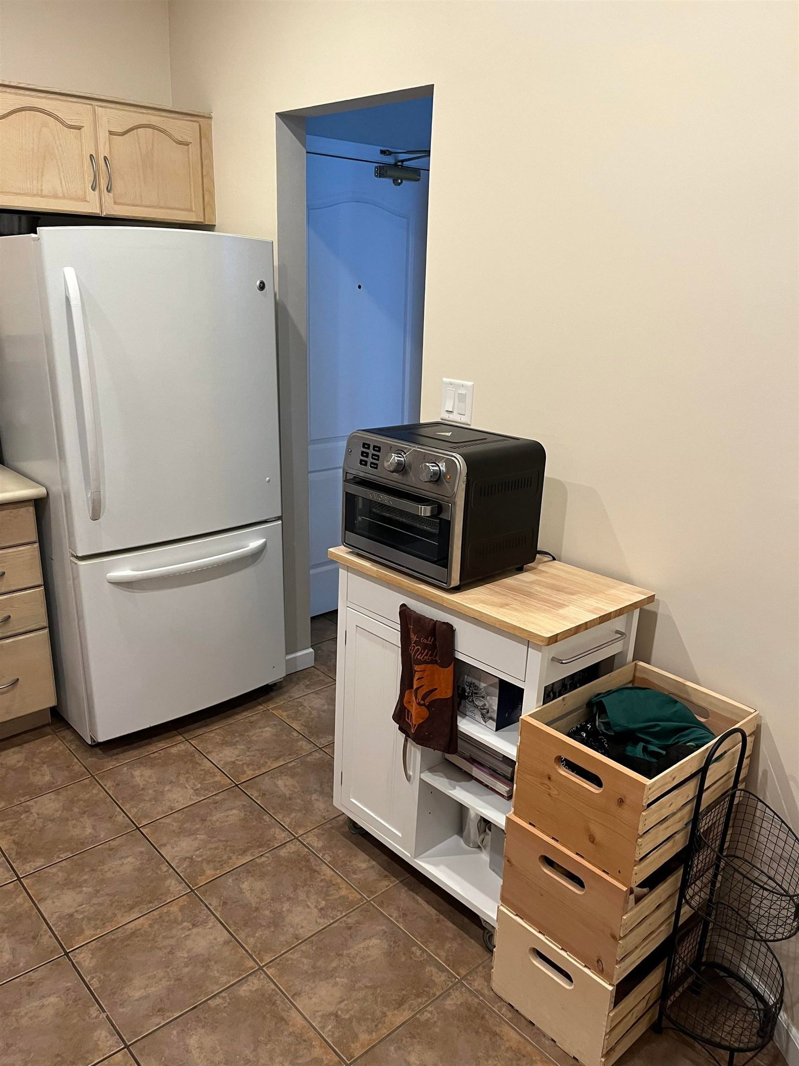 Listing Image 12
