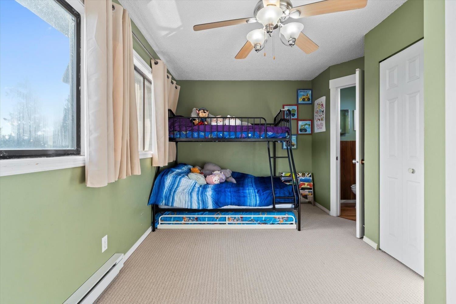 Listing Image 17