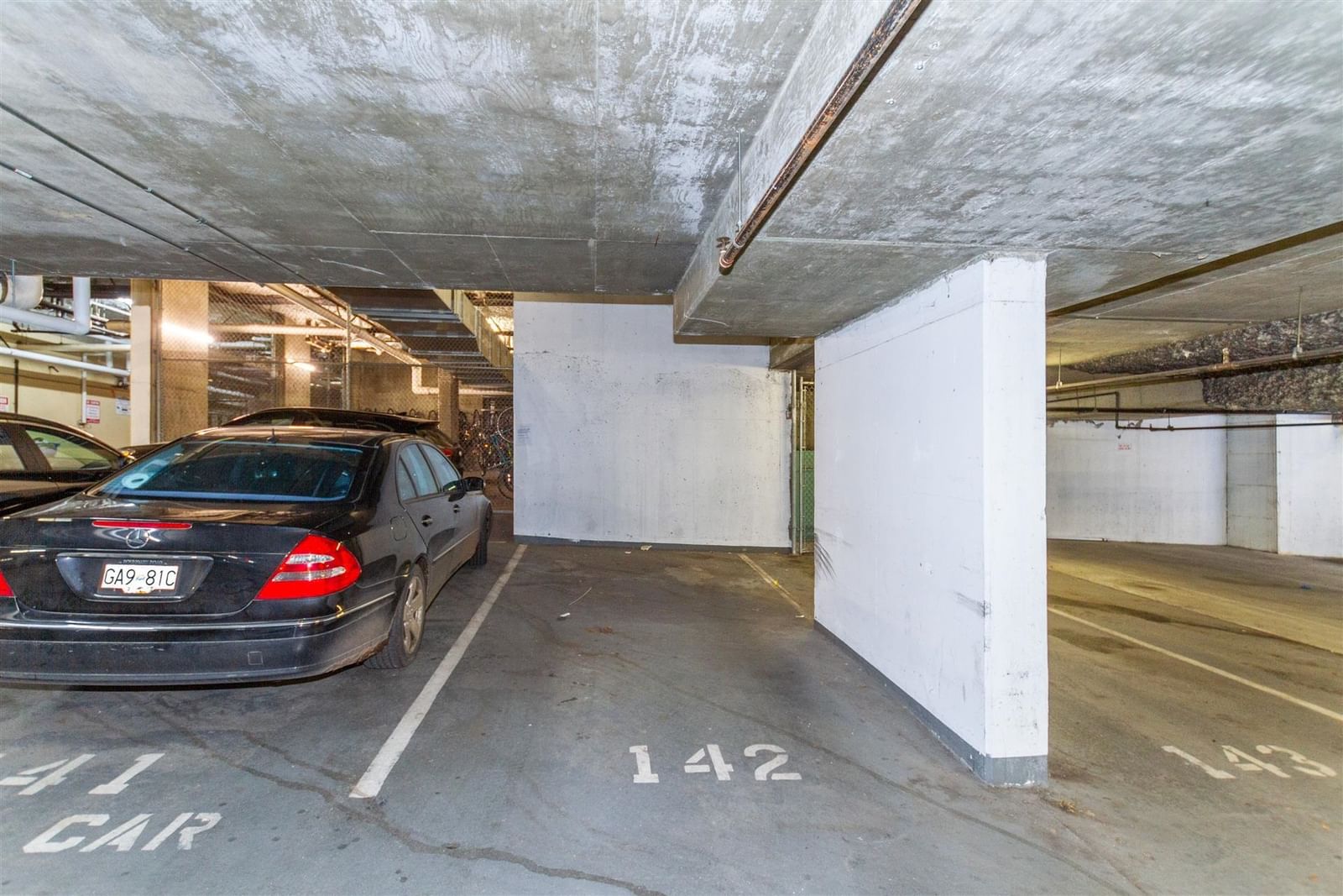 Listing Image 17