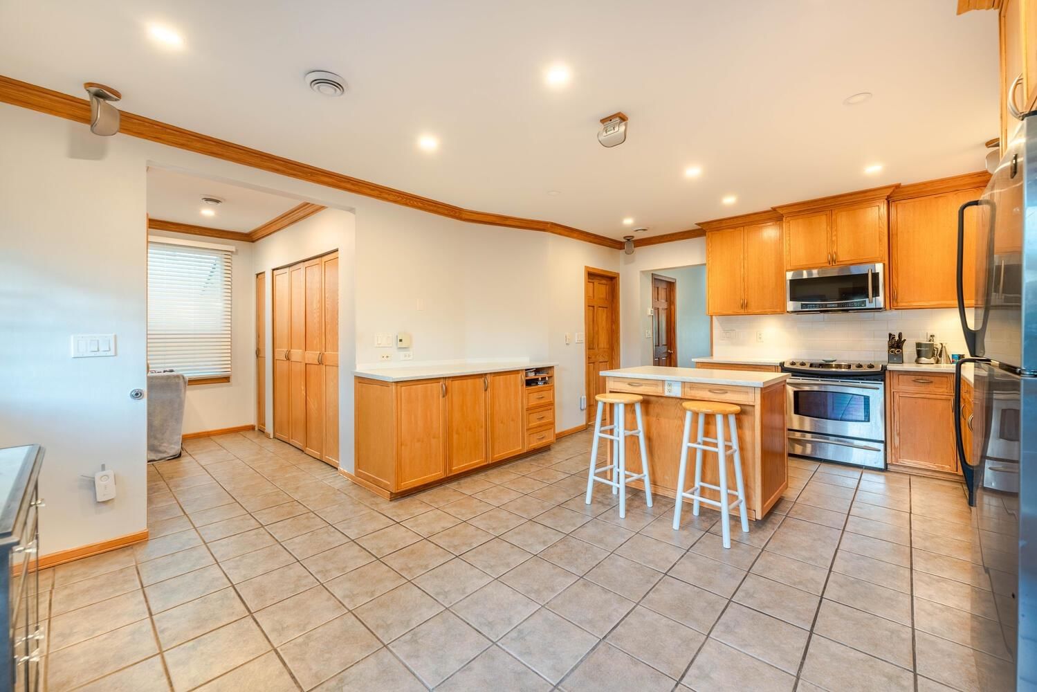 Listing Image 13