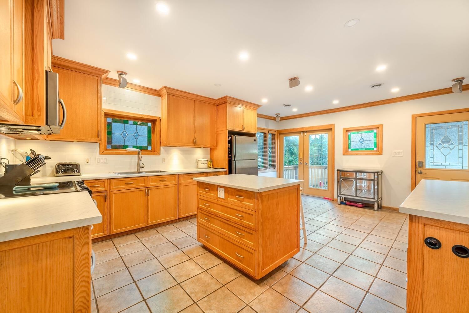Listing Image 9