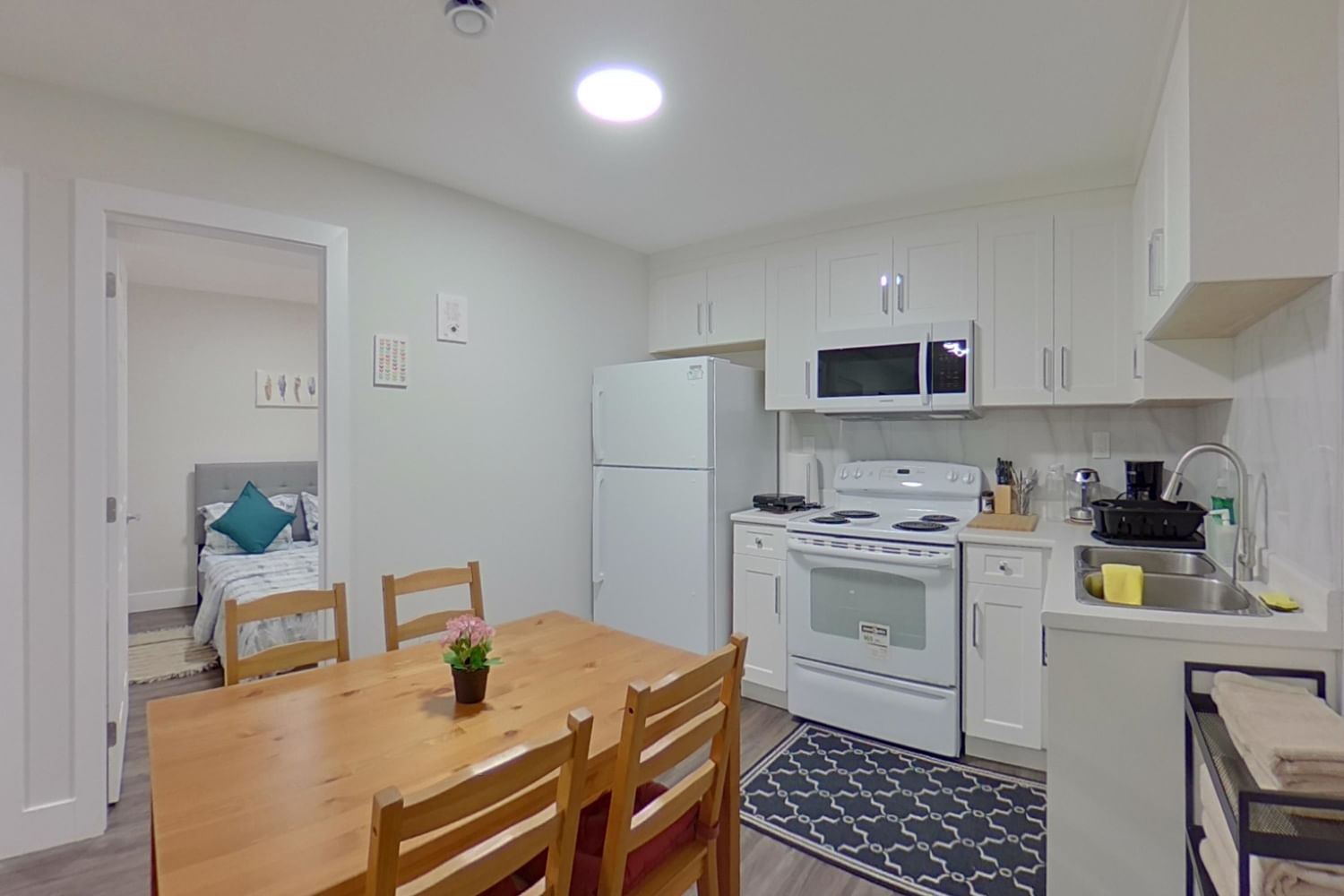 Listing Image 16