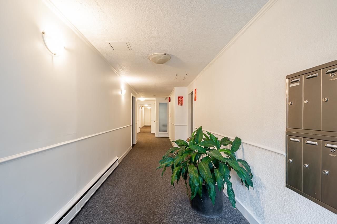 Listing Image 27