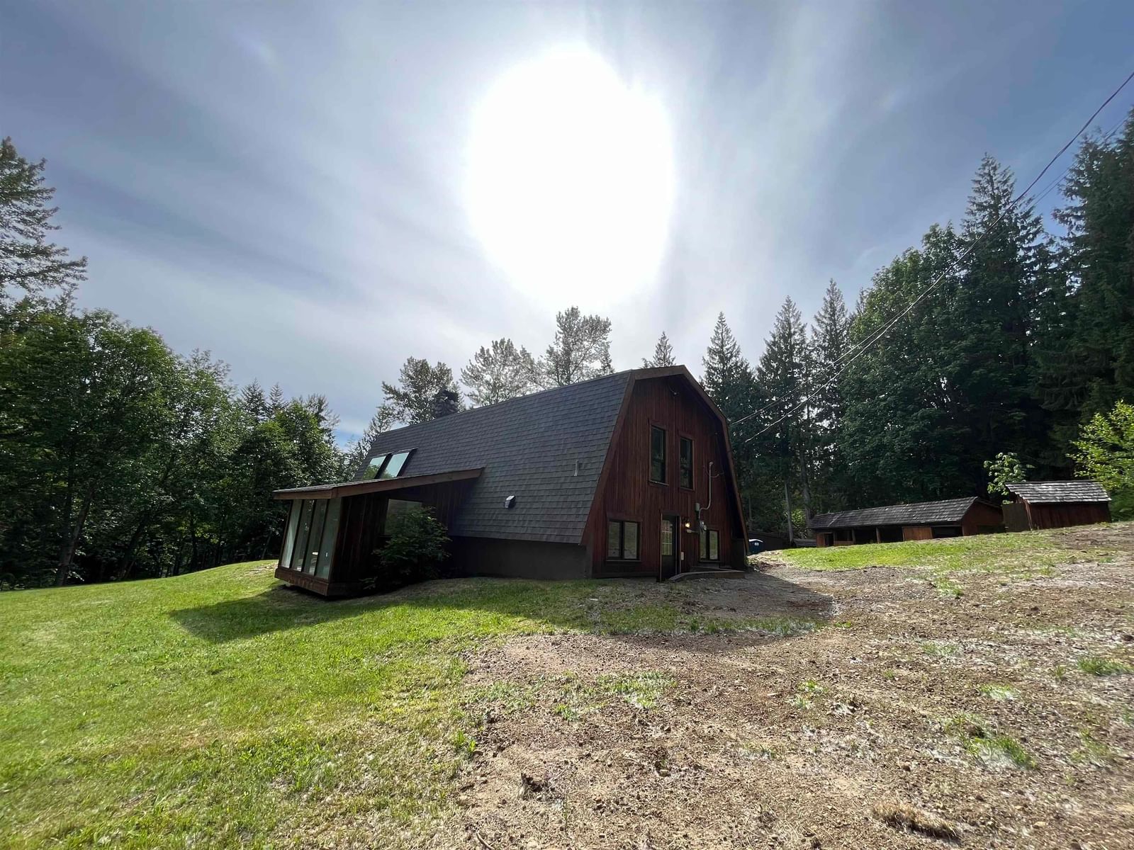 Listing Image 11