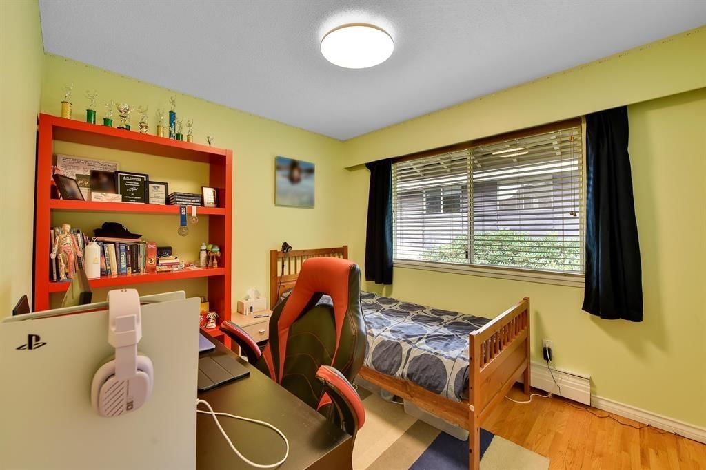 Listing Image 20