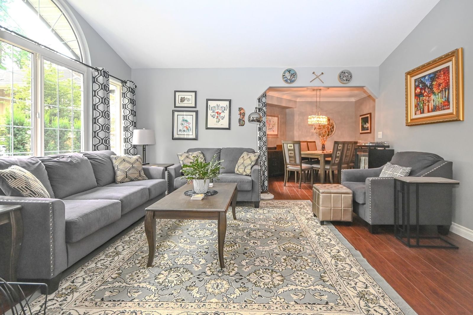 Listing Image 10