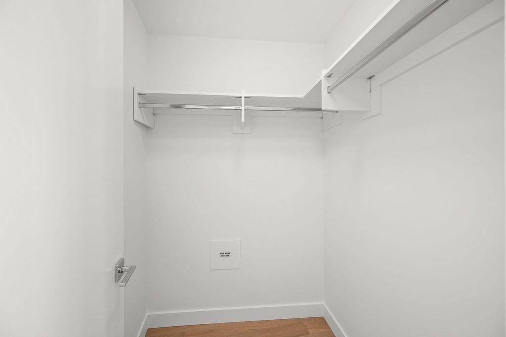 Listing Image 26