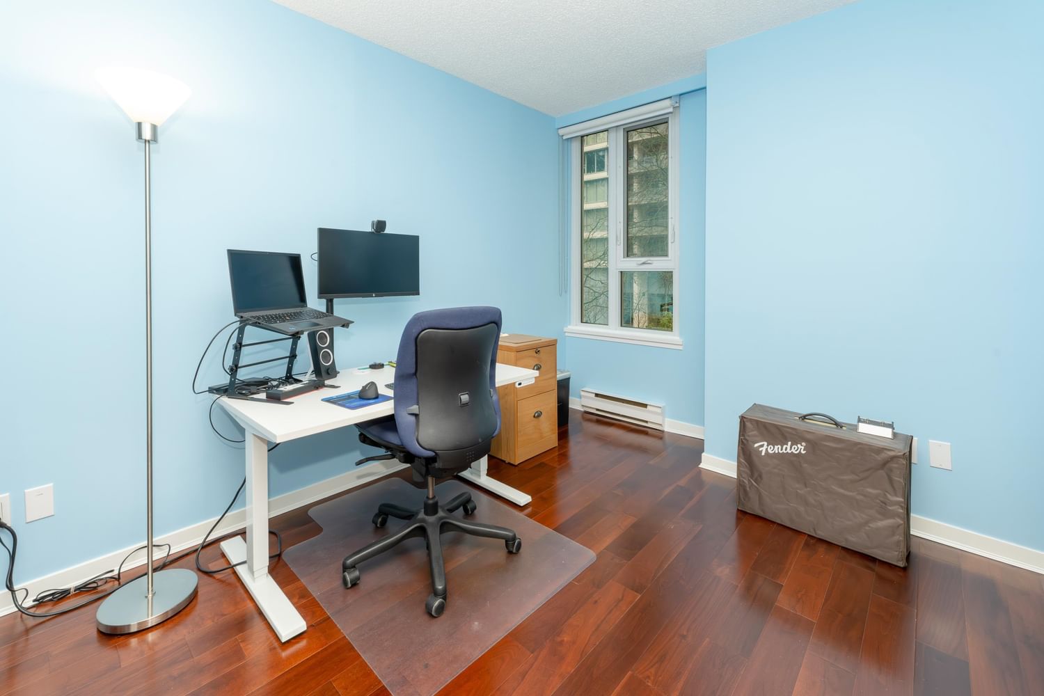 Listing Image 12