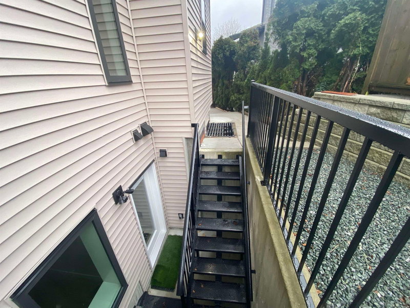 2 Bed Suite - 7542 Lindrick Court, Burnaby, V5A 3Y5 | Image 2