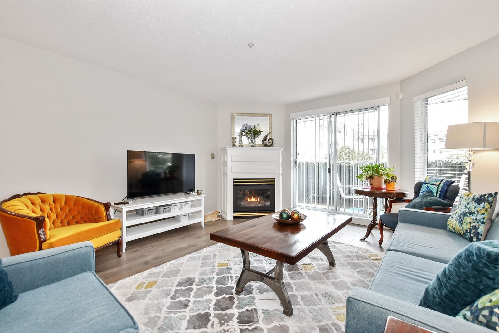 Listing Image 8
