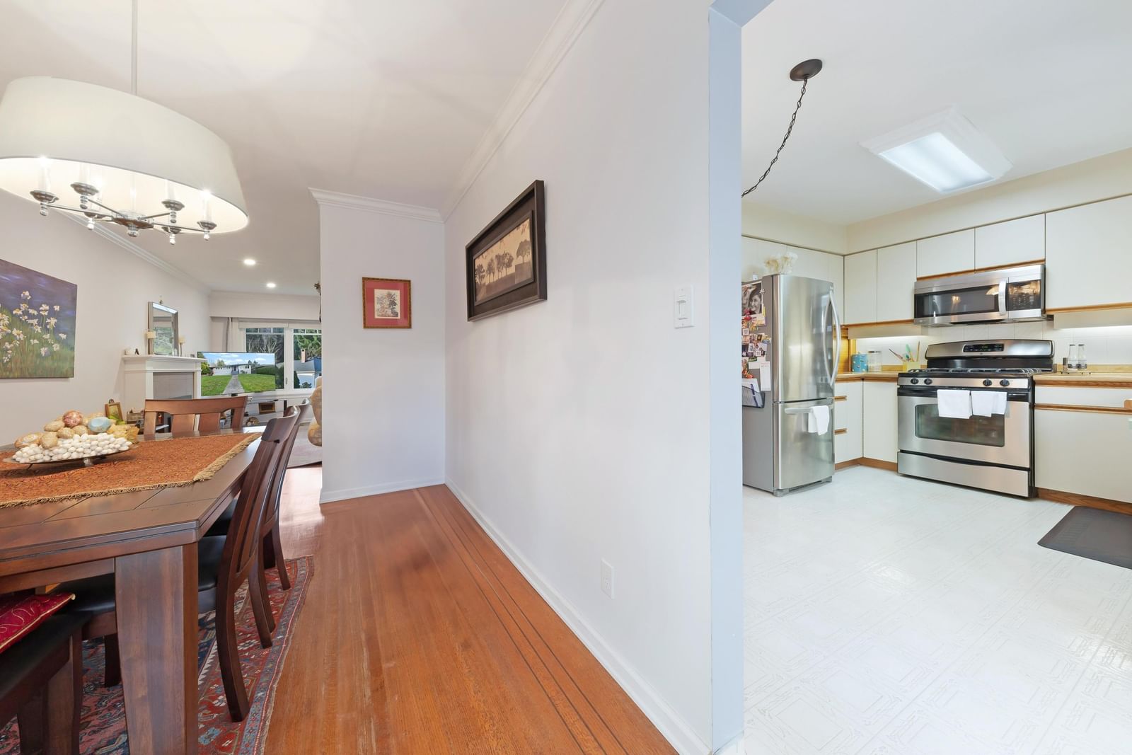 Listing Image 16