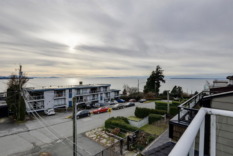 15173 Royal Avenue, White Rock, V4B 1M2 | Image 3
