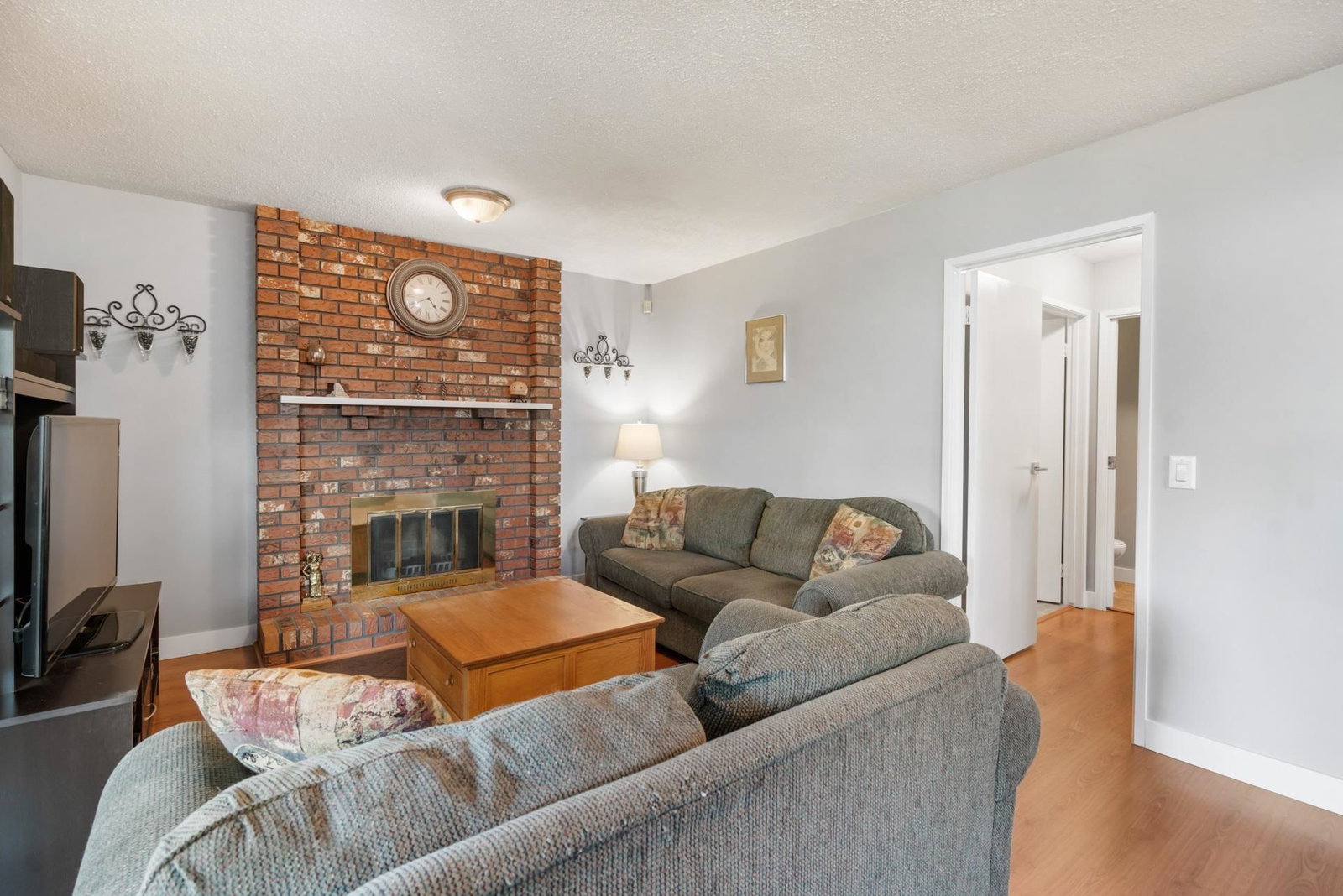 Listing Image 18