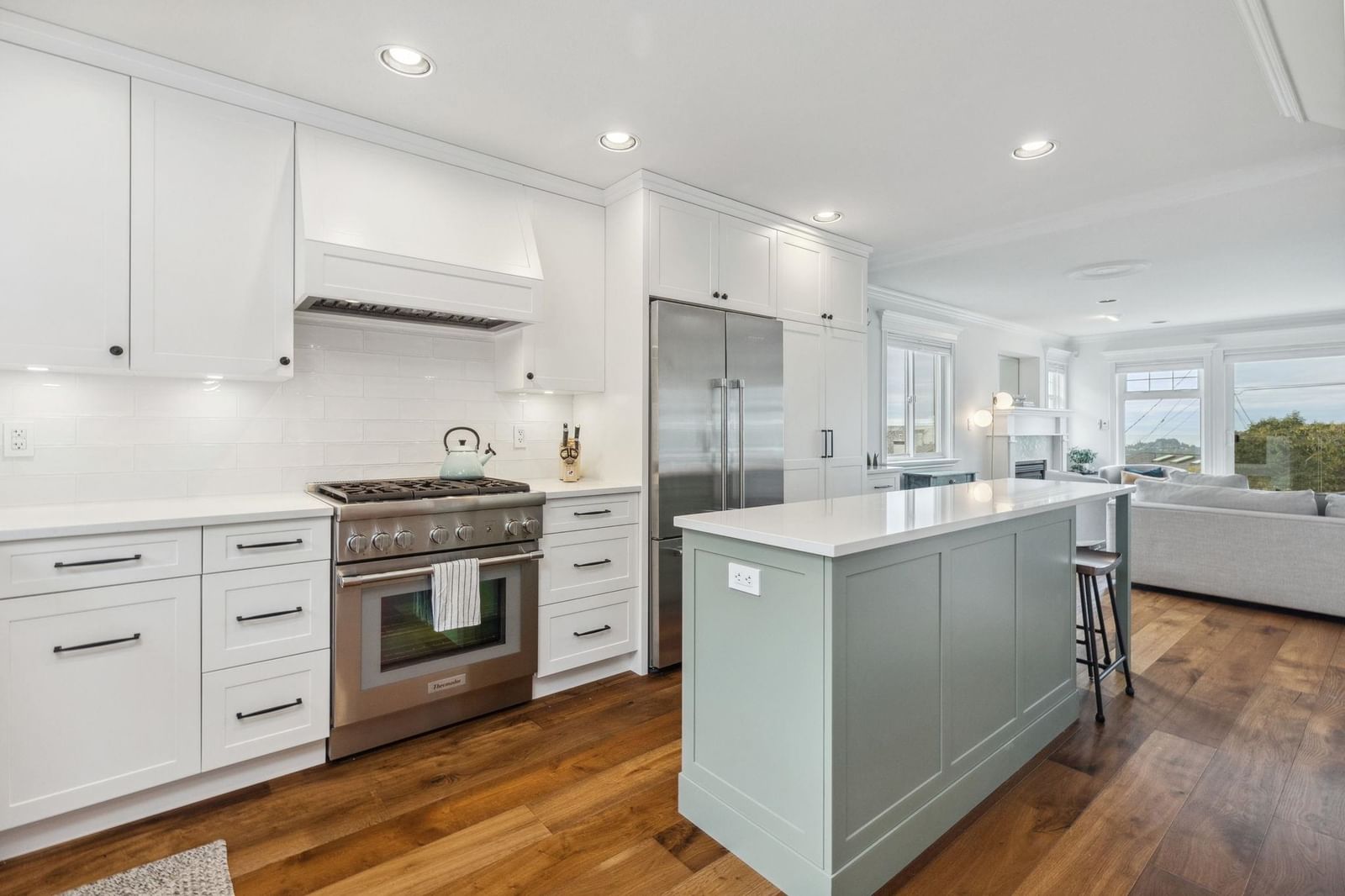 Listing Image 13