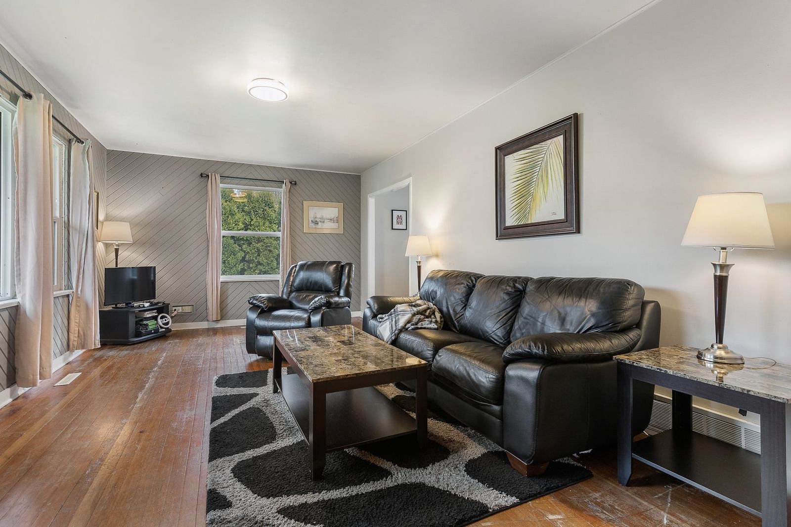 Listing Image 18