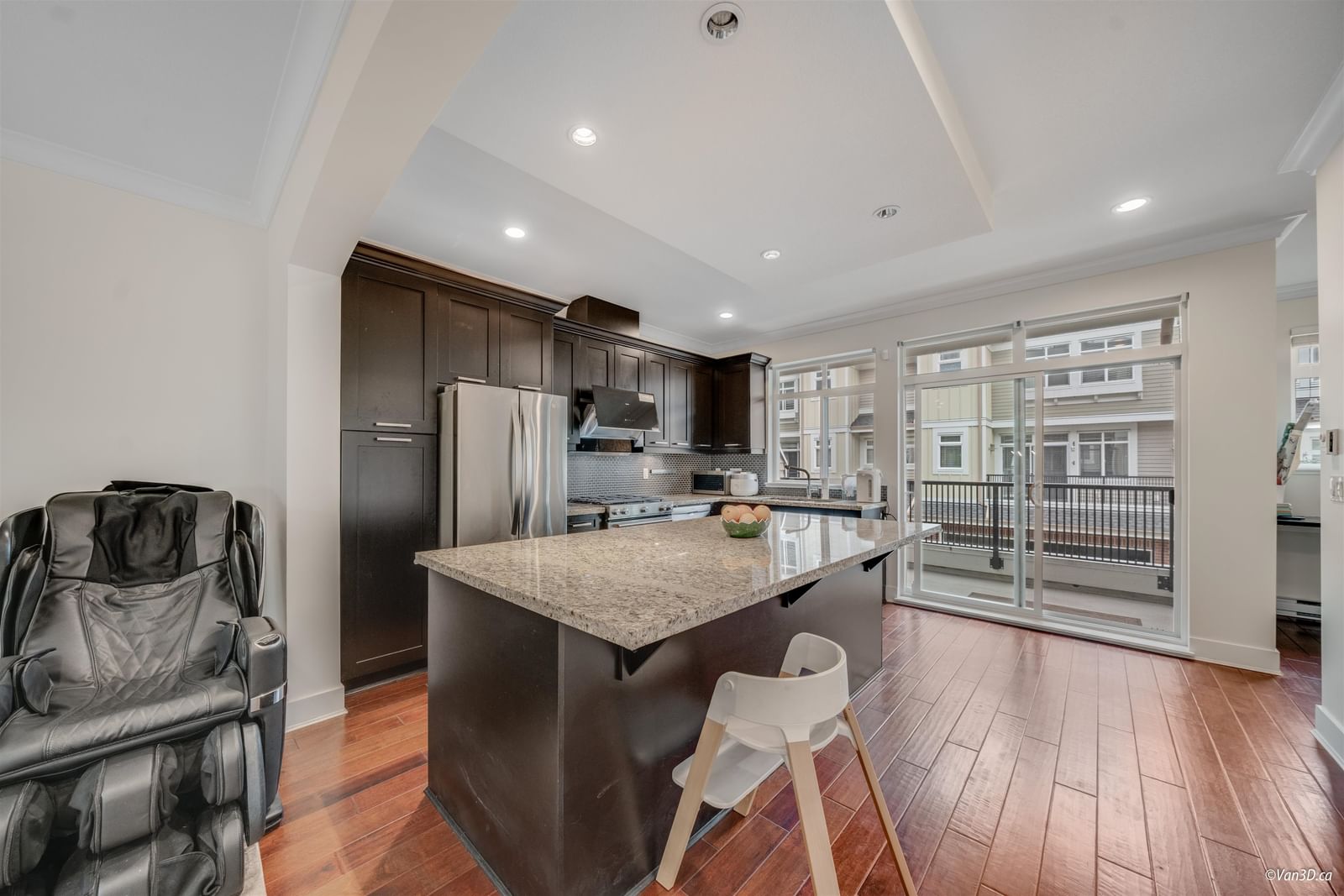 Listing Image 10