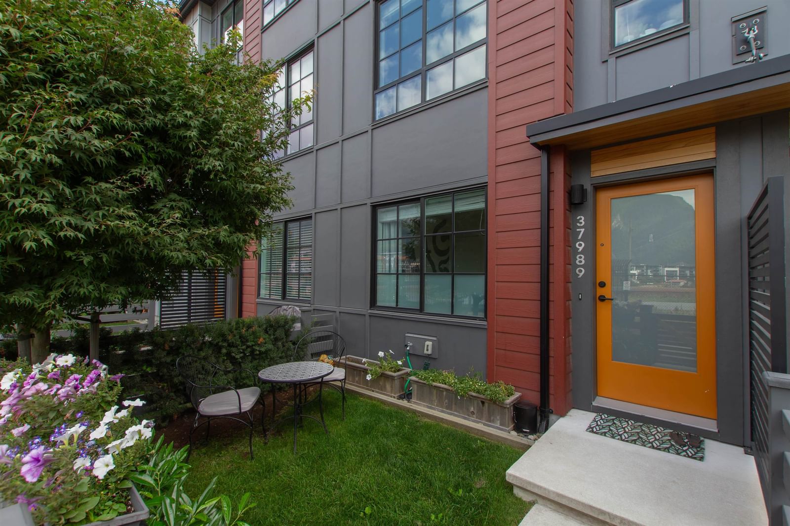 Listing Image 22