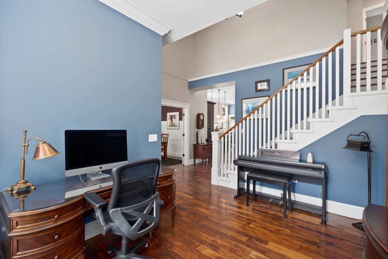 Listing Image 12