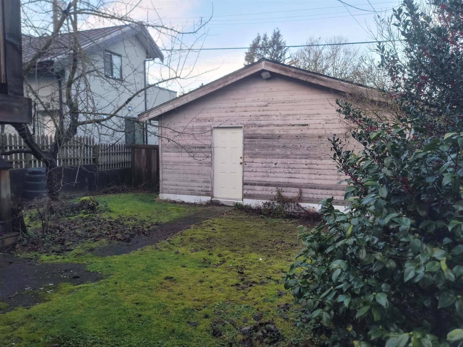 Listing Image 12