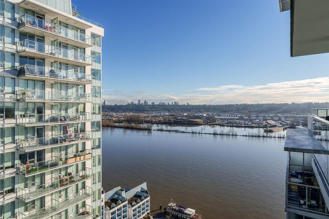 2605 - 988 Quayside Drive
