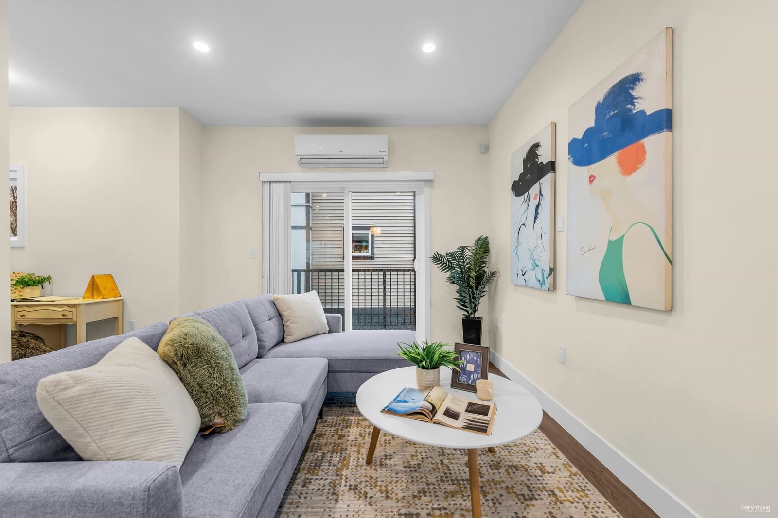 Listing Image 12
