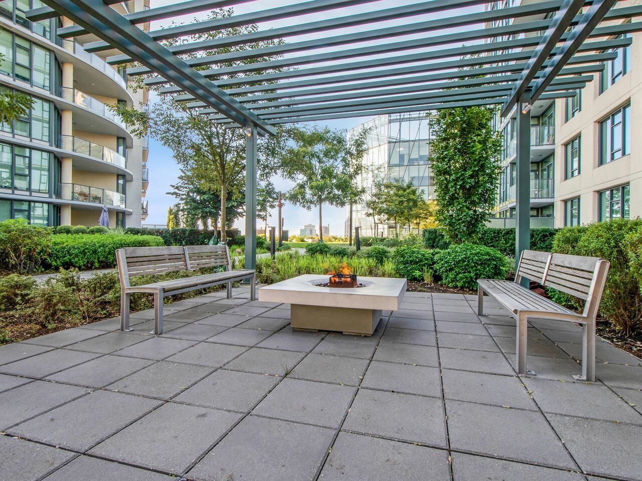 Listing Image 21