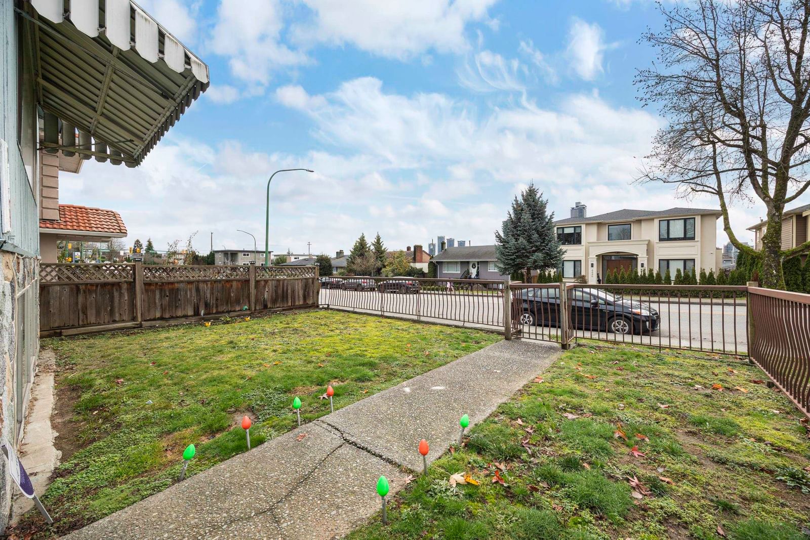 Listing Image 10