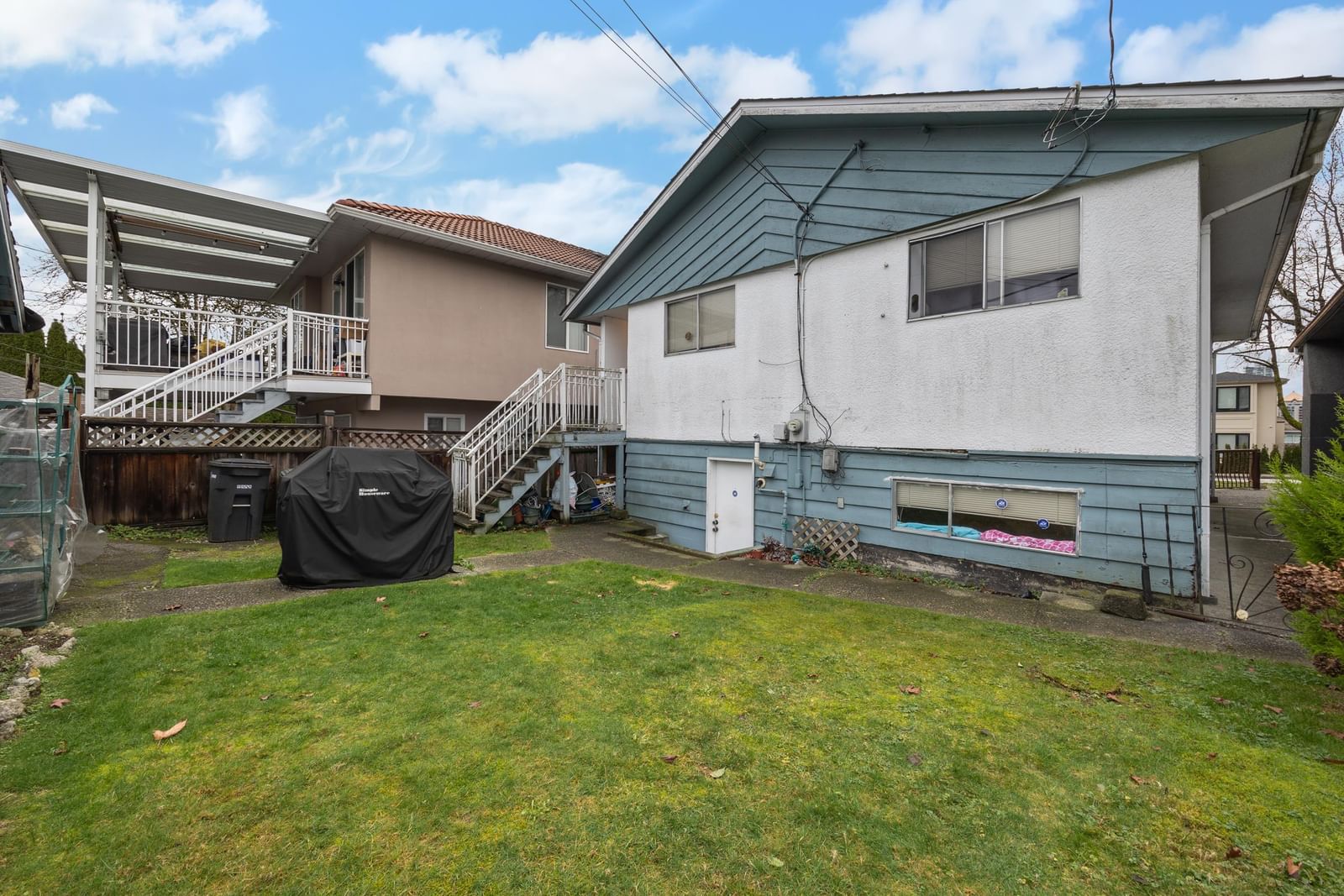 Listing Image 14