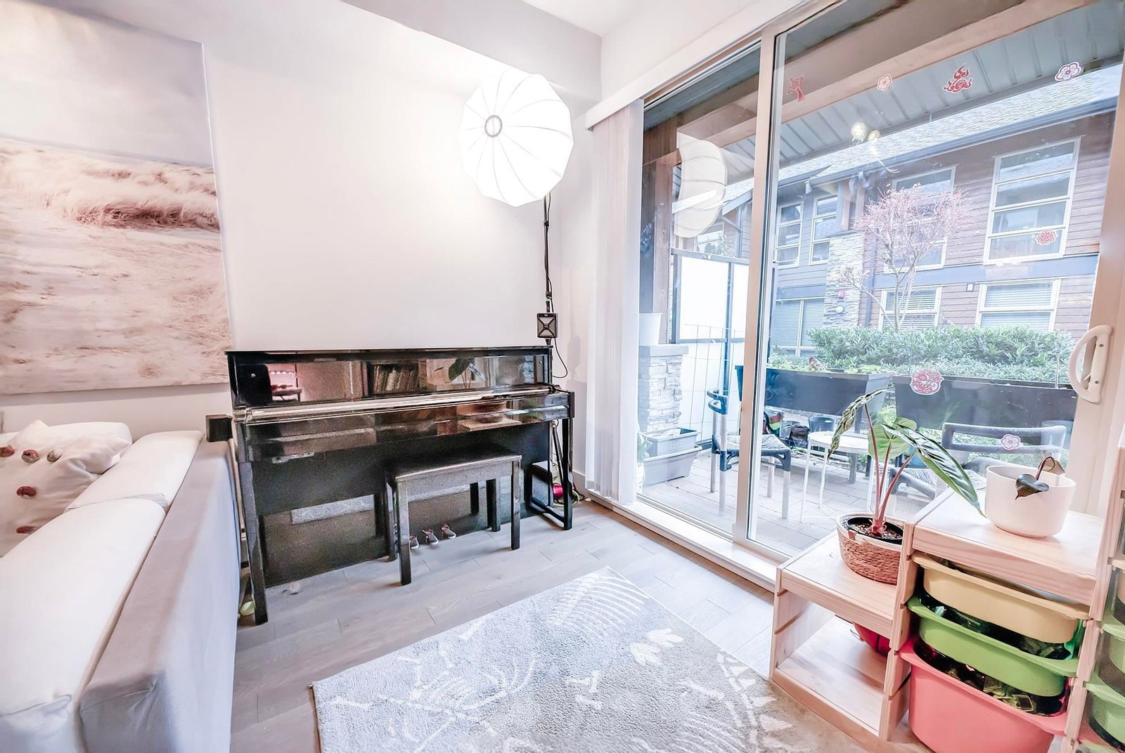 Listing Image 11