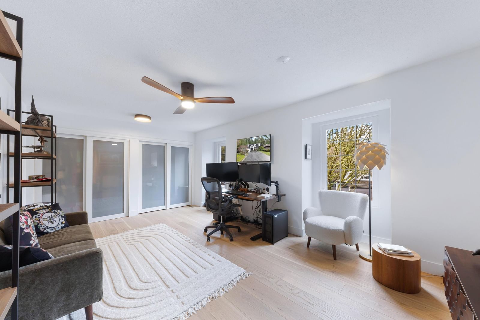 Listing Image 24