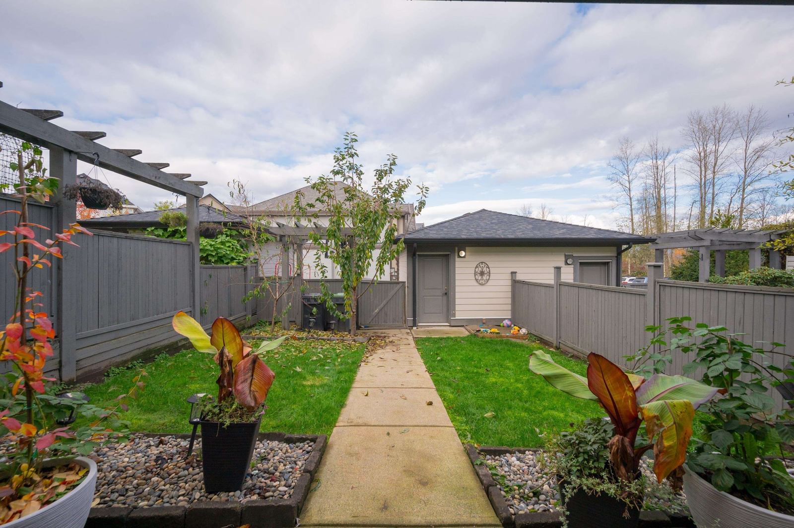 Listing Image 34
