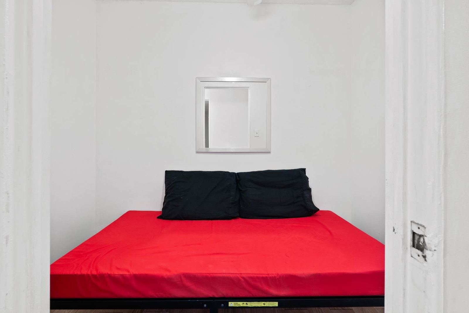 Listing Image 12