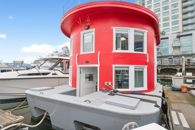 B17 - 1525 Coal Harbour Quay