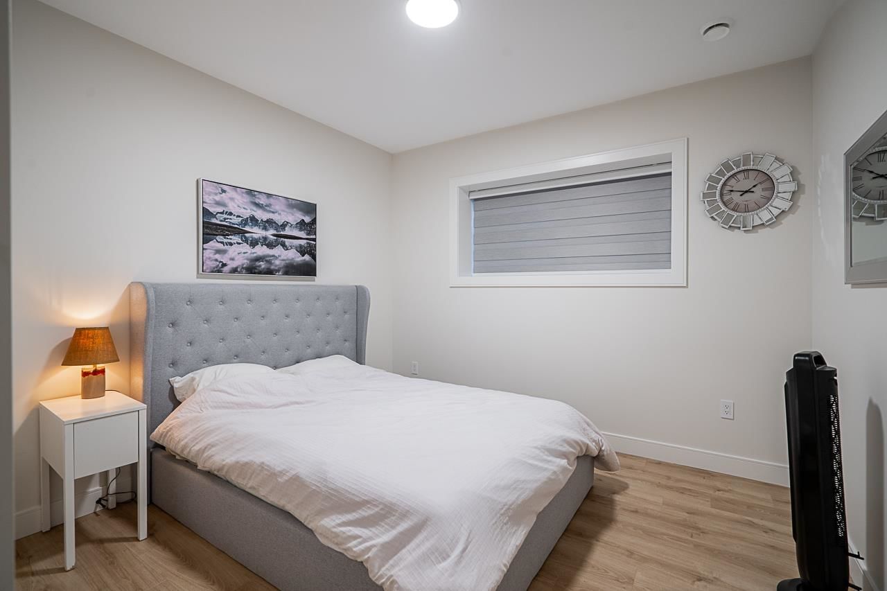 Listing Image 33