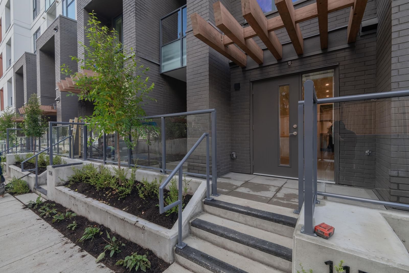Listing Image 14