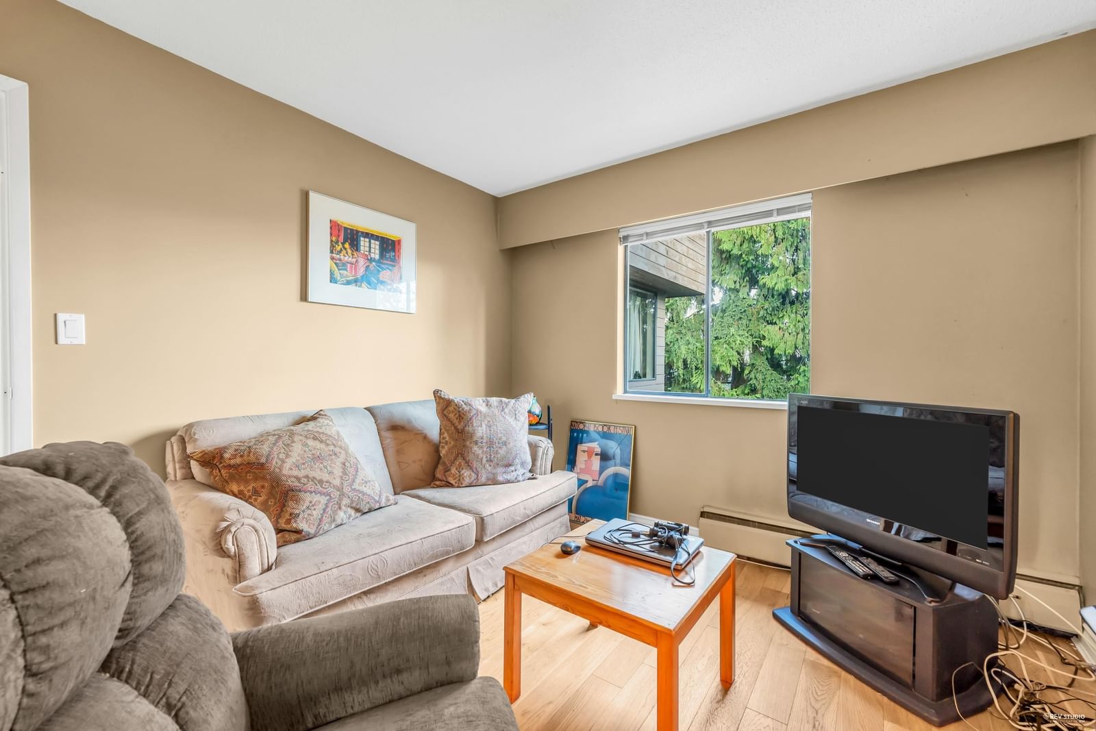 Listing Image 20