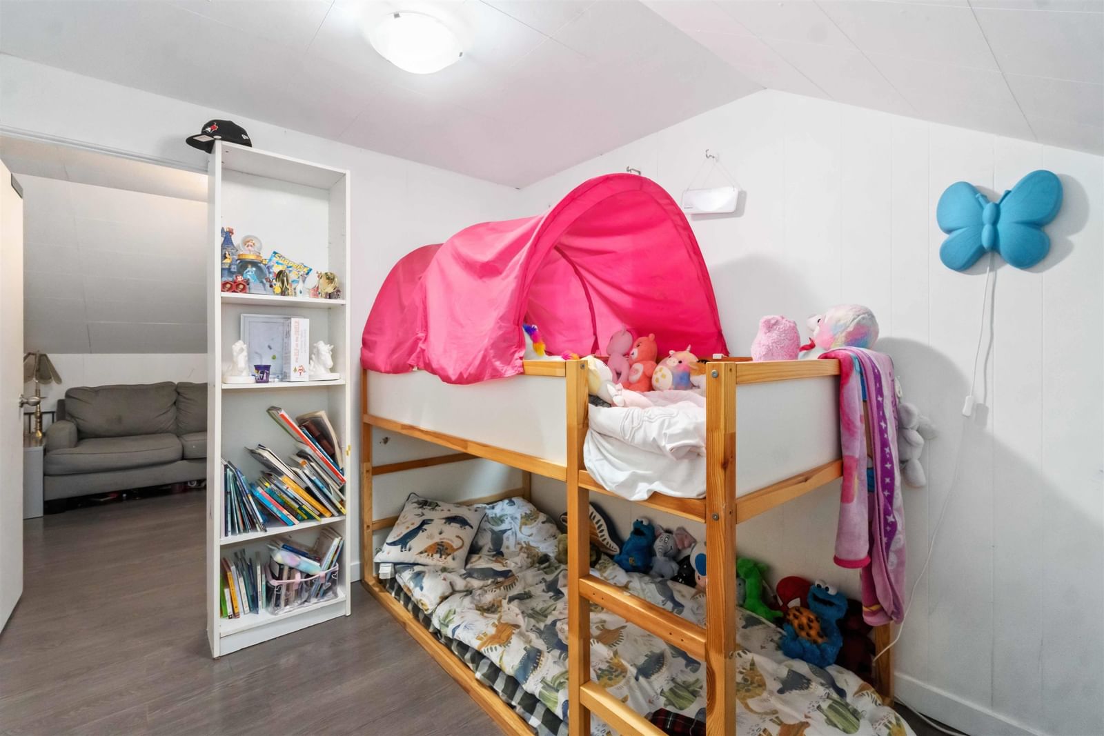 Listing Image 15