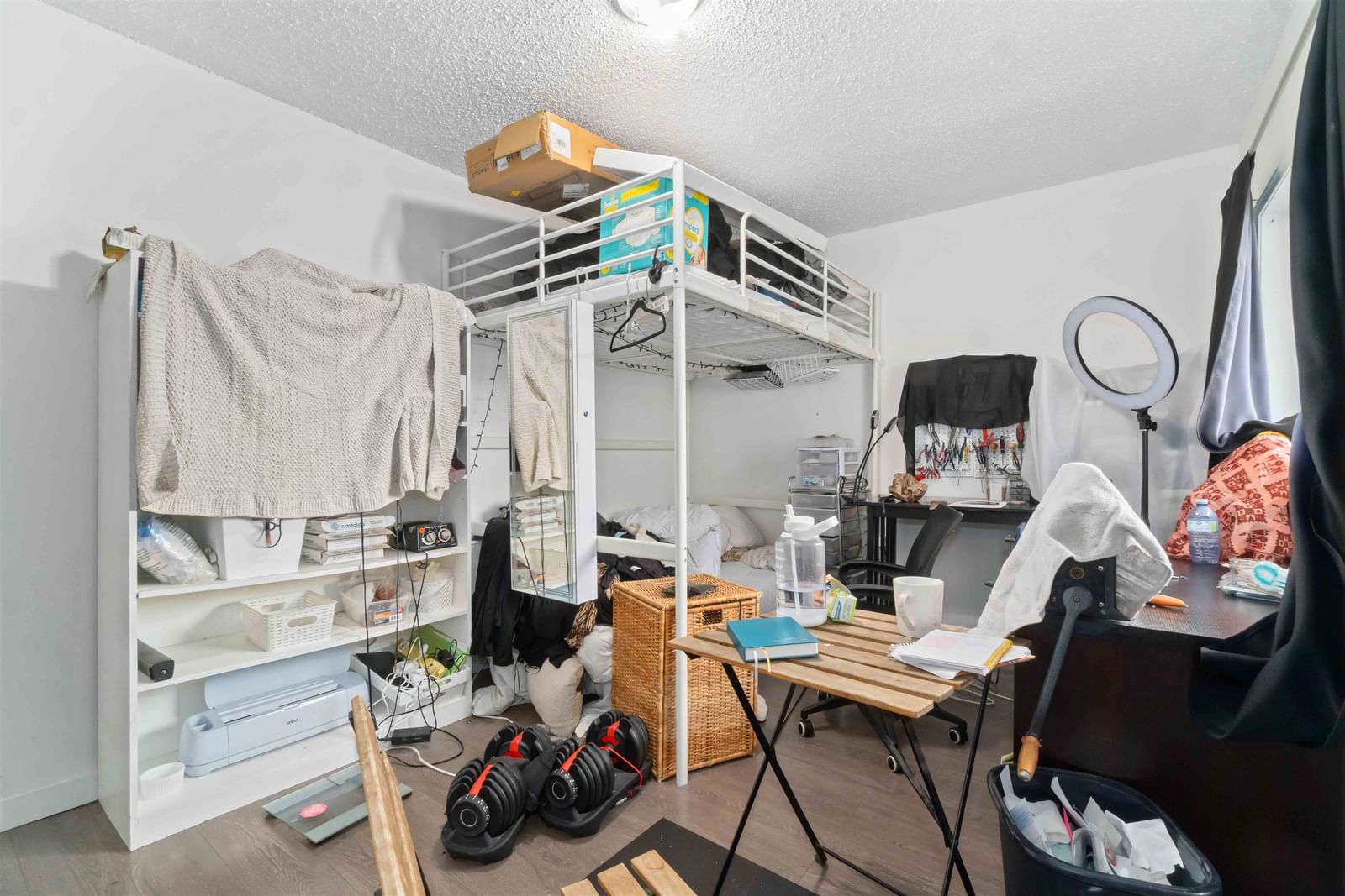 Listing Image 18