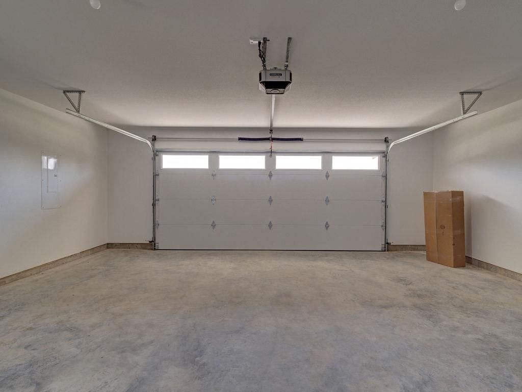 Listing Image 28