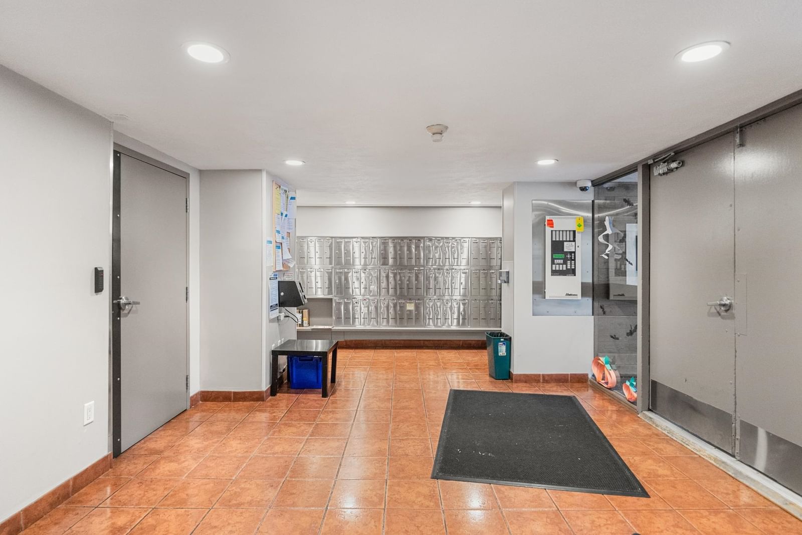 Listing Image 27