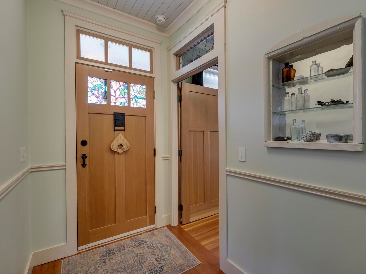 Listing Image 8