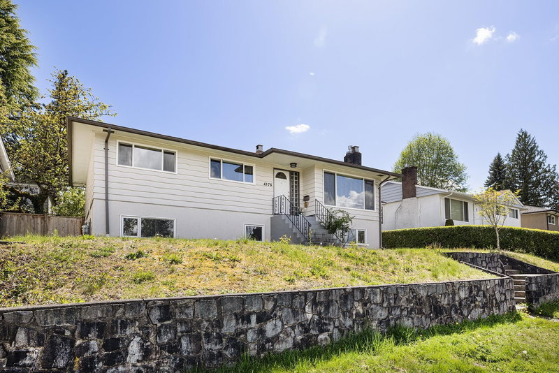 4378 Briarwood Crescent, Burnaby, V5G 2M6 | Image 2