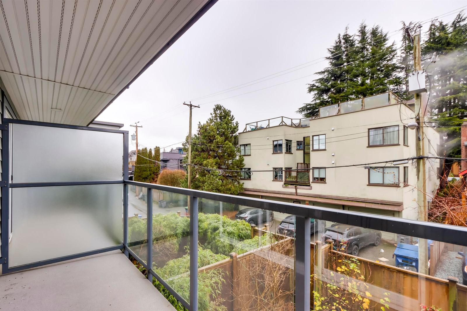 Listing Image 18