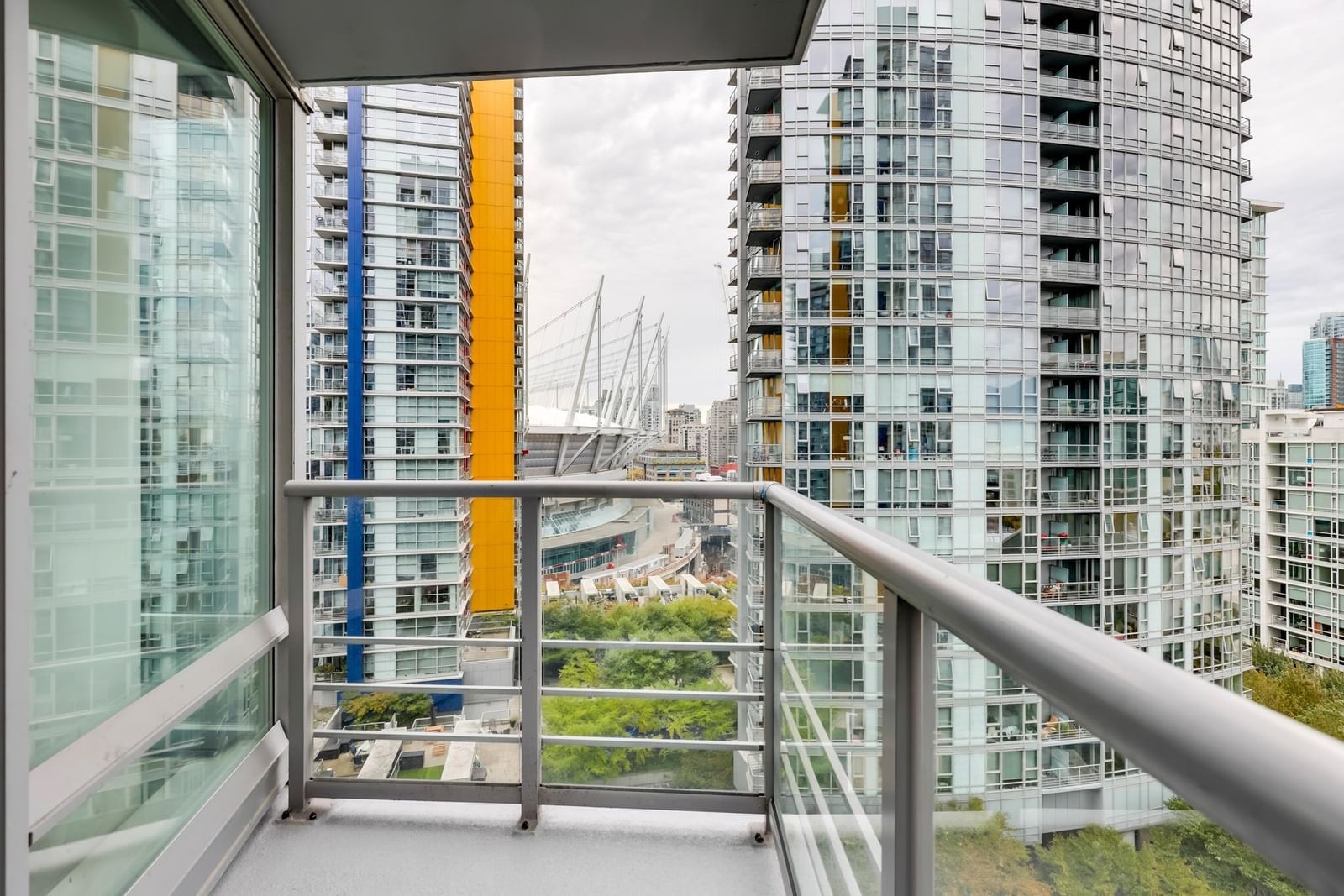 Listing Image 15