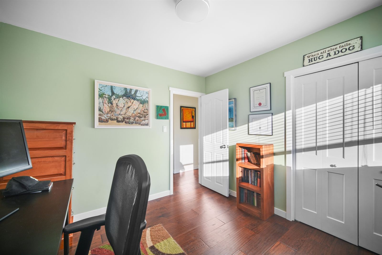 Listing Image 19